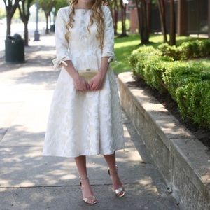 Creme de Flor Dress - Dainty Jewell’s